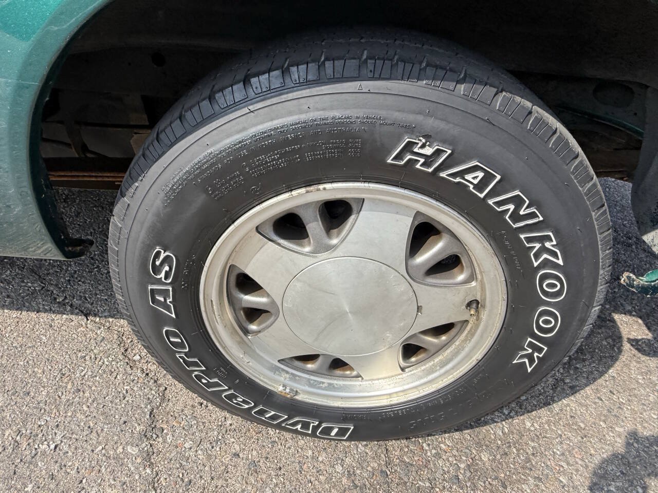 Used 2000 Chevrolet Astro AWD w/ Convenience Group image 12