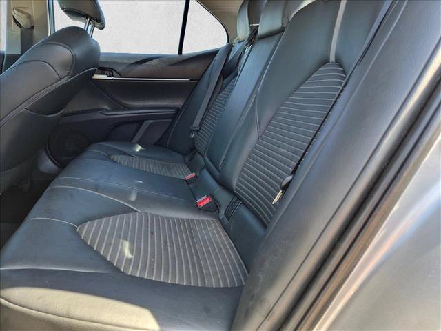 Used 2018 Toyota Camry SE FWD image 17