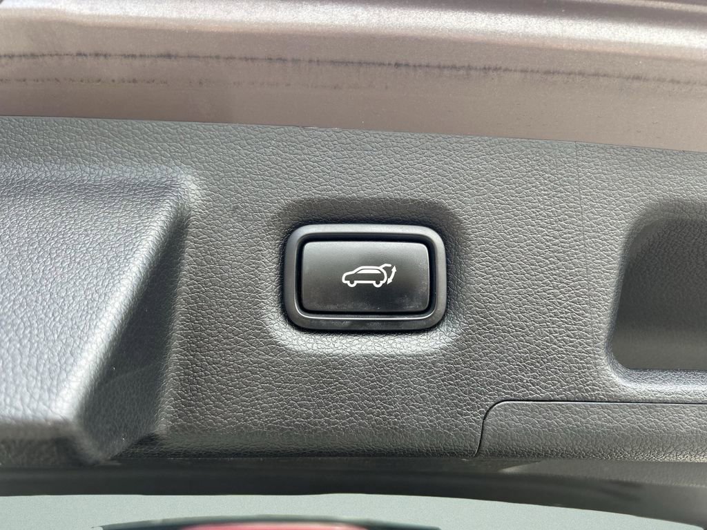 Used 2019 Hyundai Santa Fe FWD image 15