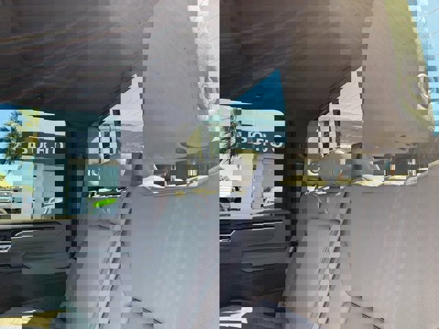 New 2025 GMC Sierra 2500 SLT w/ SLT Convenience Package image 11