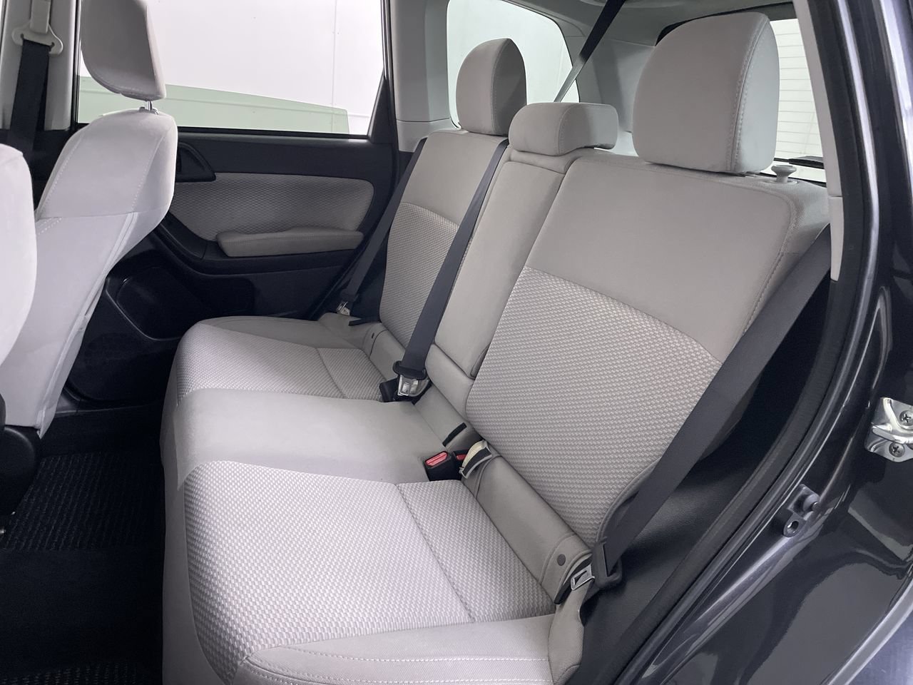 Used 2017 Subaru Forester 2.5i Premium w/ All-Weather Package AWD/4WD image 20