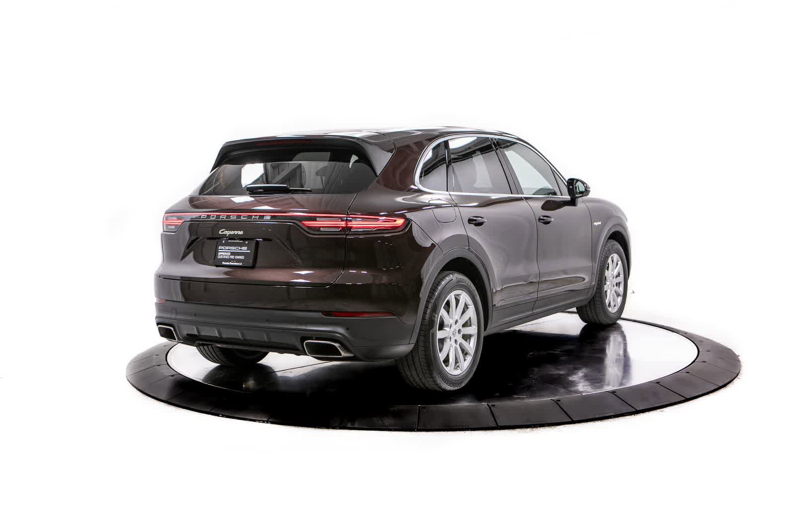 Certified 2023 Porsche Cayenne AWD/4WD image 7