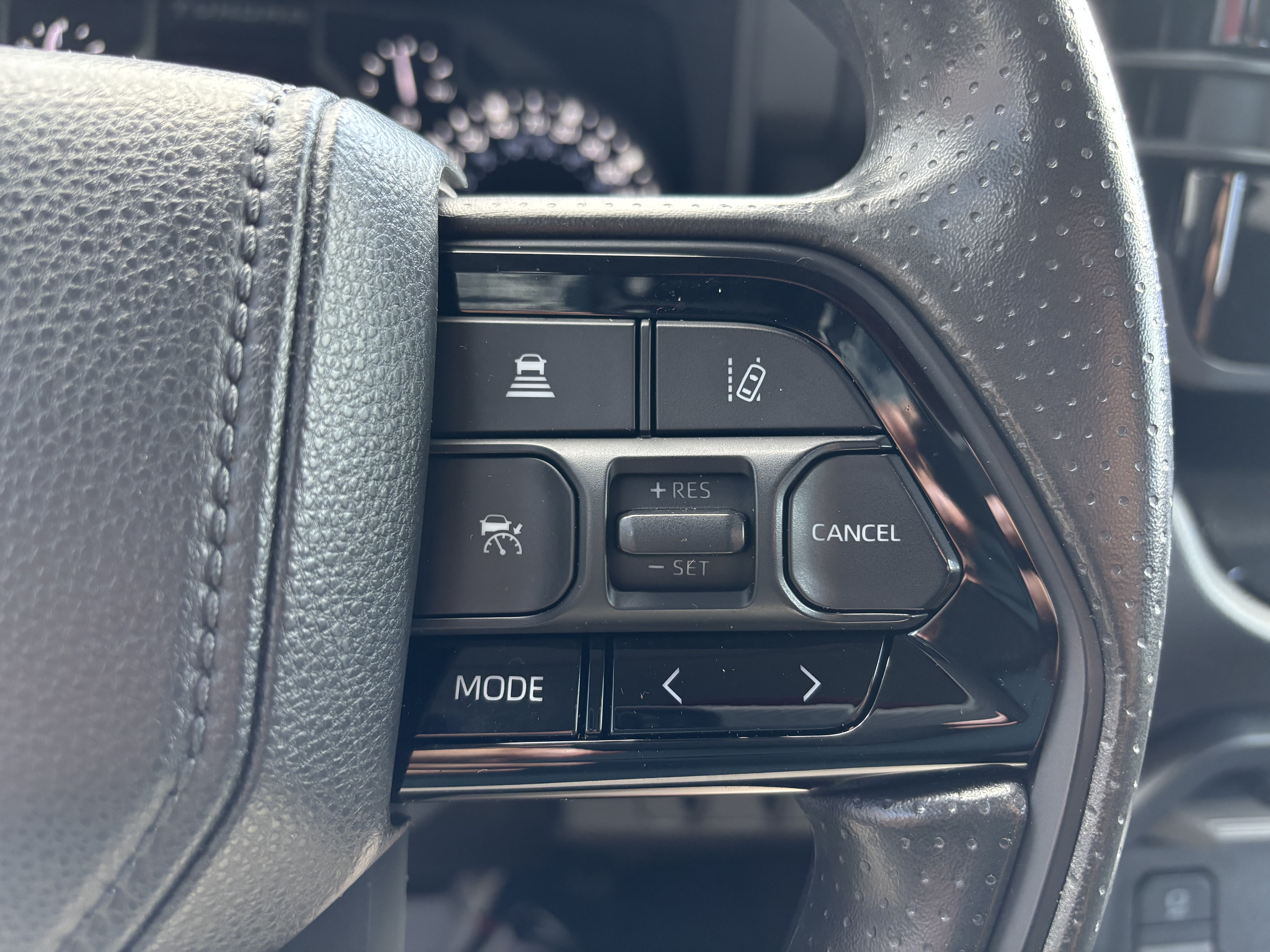 Used 2023 Toyota Tundra SR5 w/ SR5 Convenience Package AWD/4WD image 19