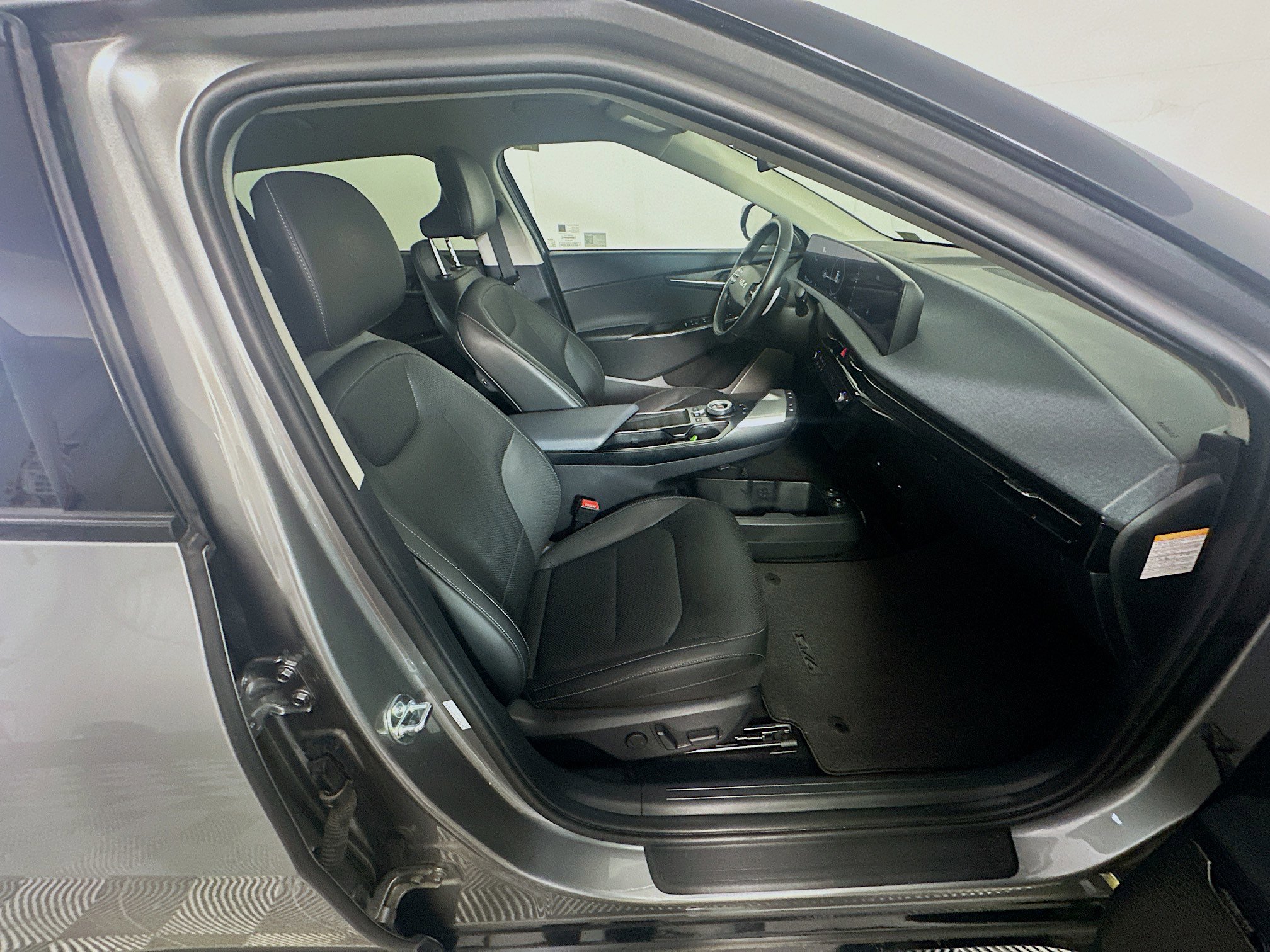 Used 2023 Kia EV6 Wind w/ Wind Technology Package image 32