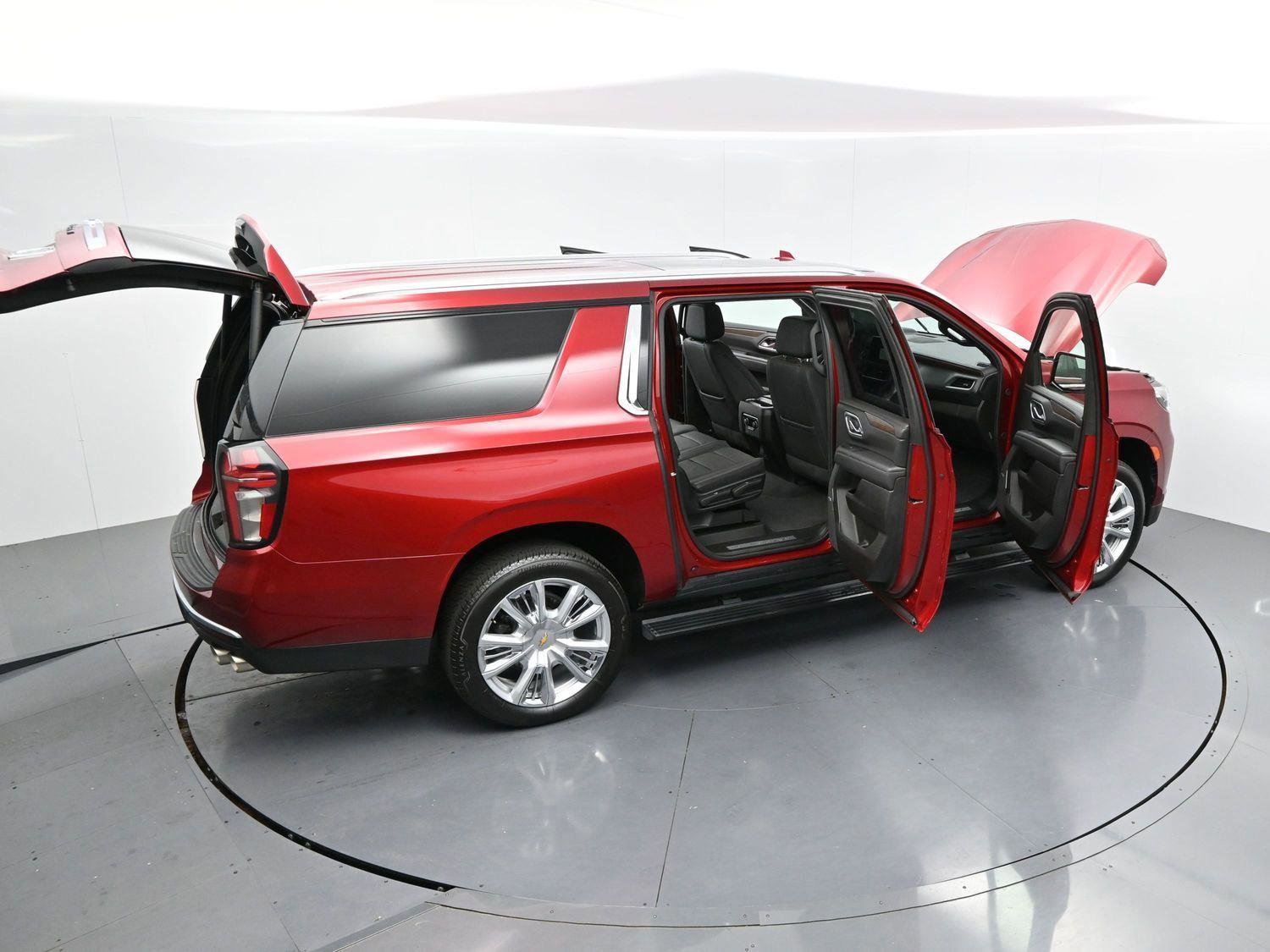 Used 2024 Chevrolet Suburban High Country image 47