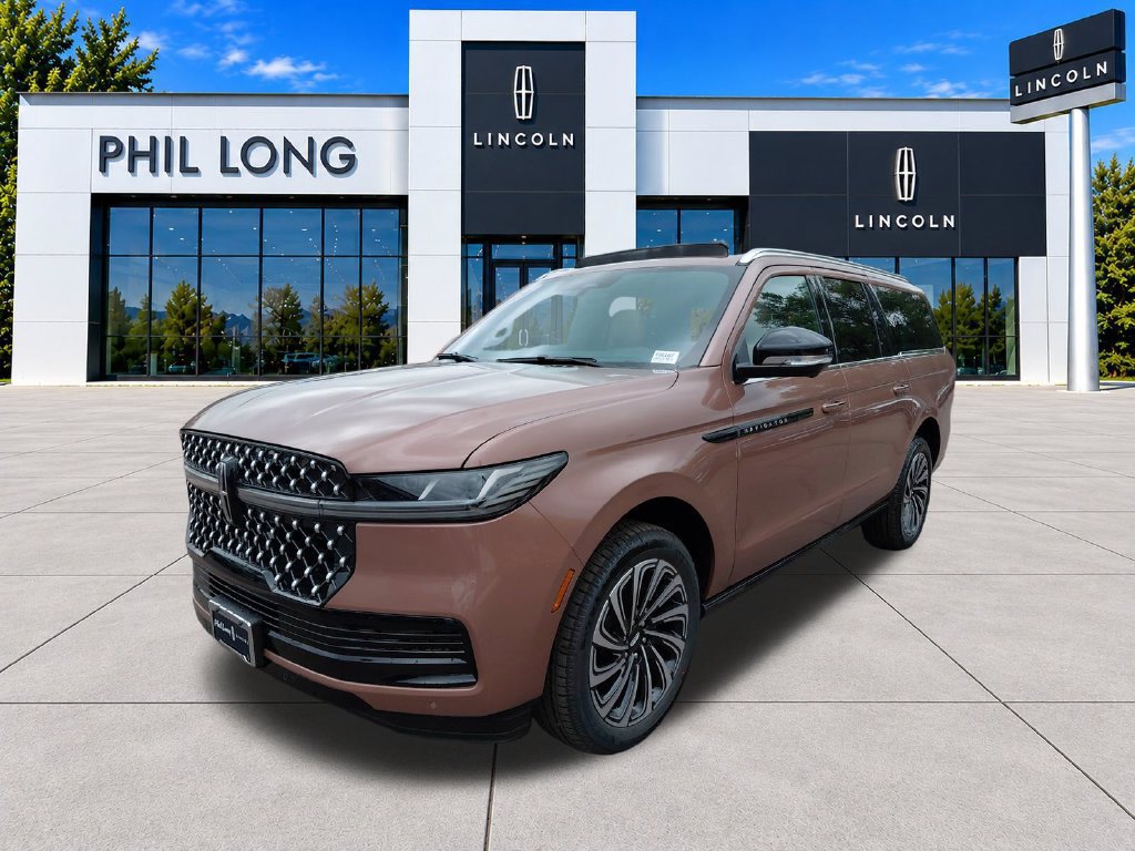New 2026 Lincoln Navigator L Black Label AWD/4WD image 3