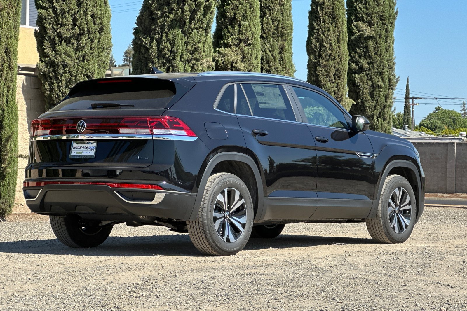 New 2026 Volkswagen Atlas Cross Sport SE AWD/4WD image 4