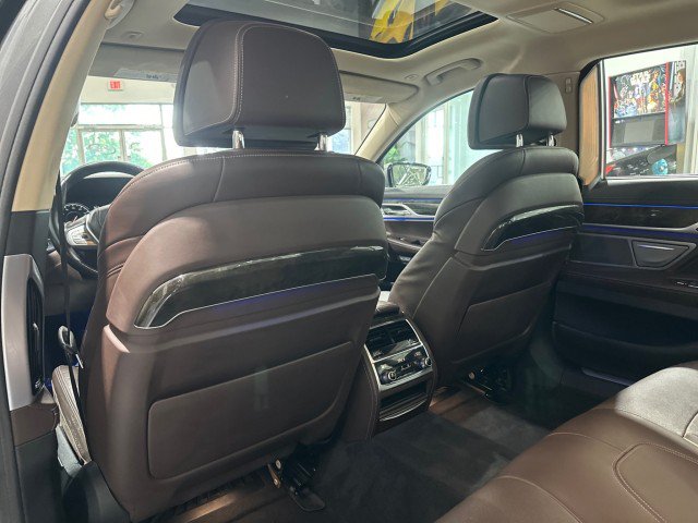 Used 2016 BMW 740i w/ Executive Package 2 RWD image 45