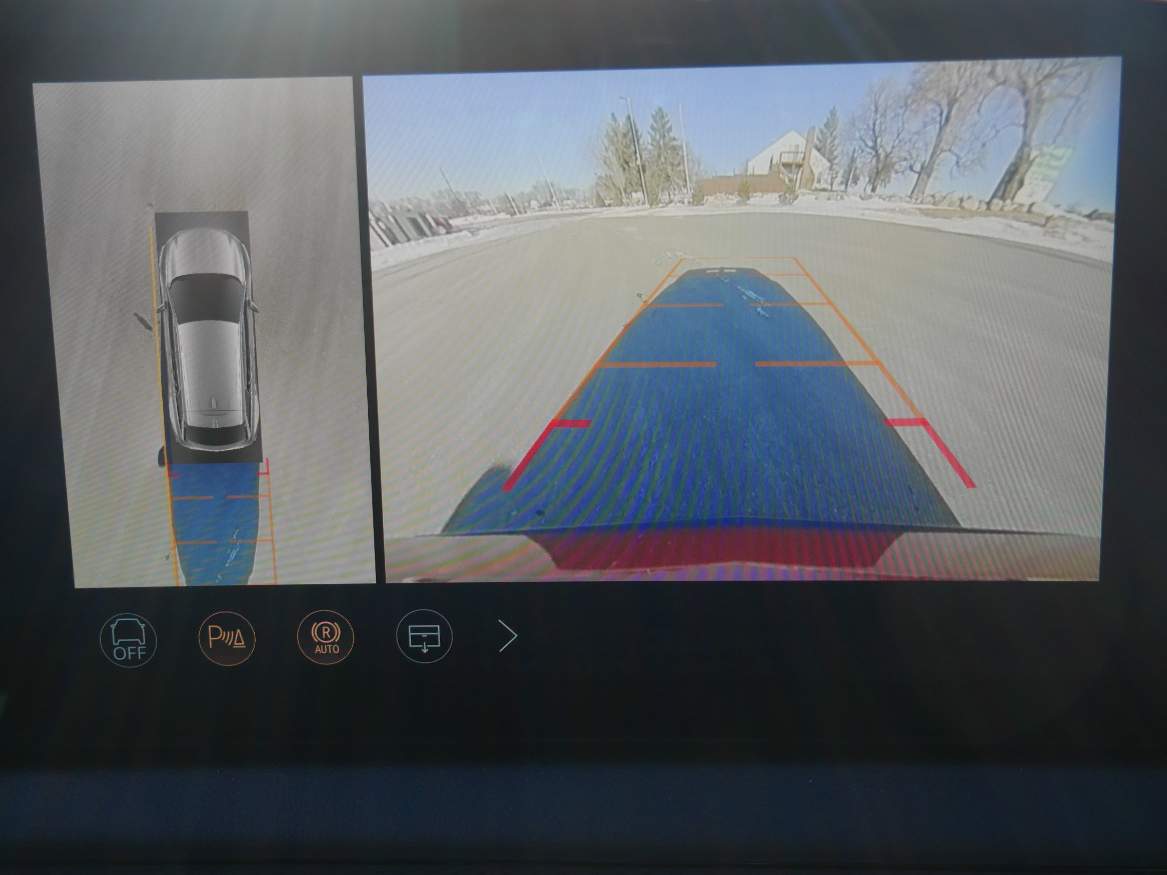 New 2026 Cadillac Optiq Luxury 1 image 23