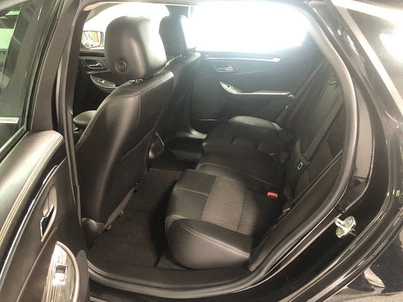Used 2017 Chevrolet Impala LT FWD image 13