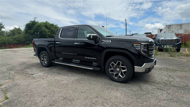 New 2025 GMC Sierra 1500 SLT w/ SLT Premium Package image 2
