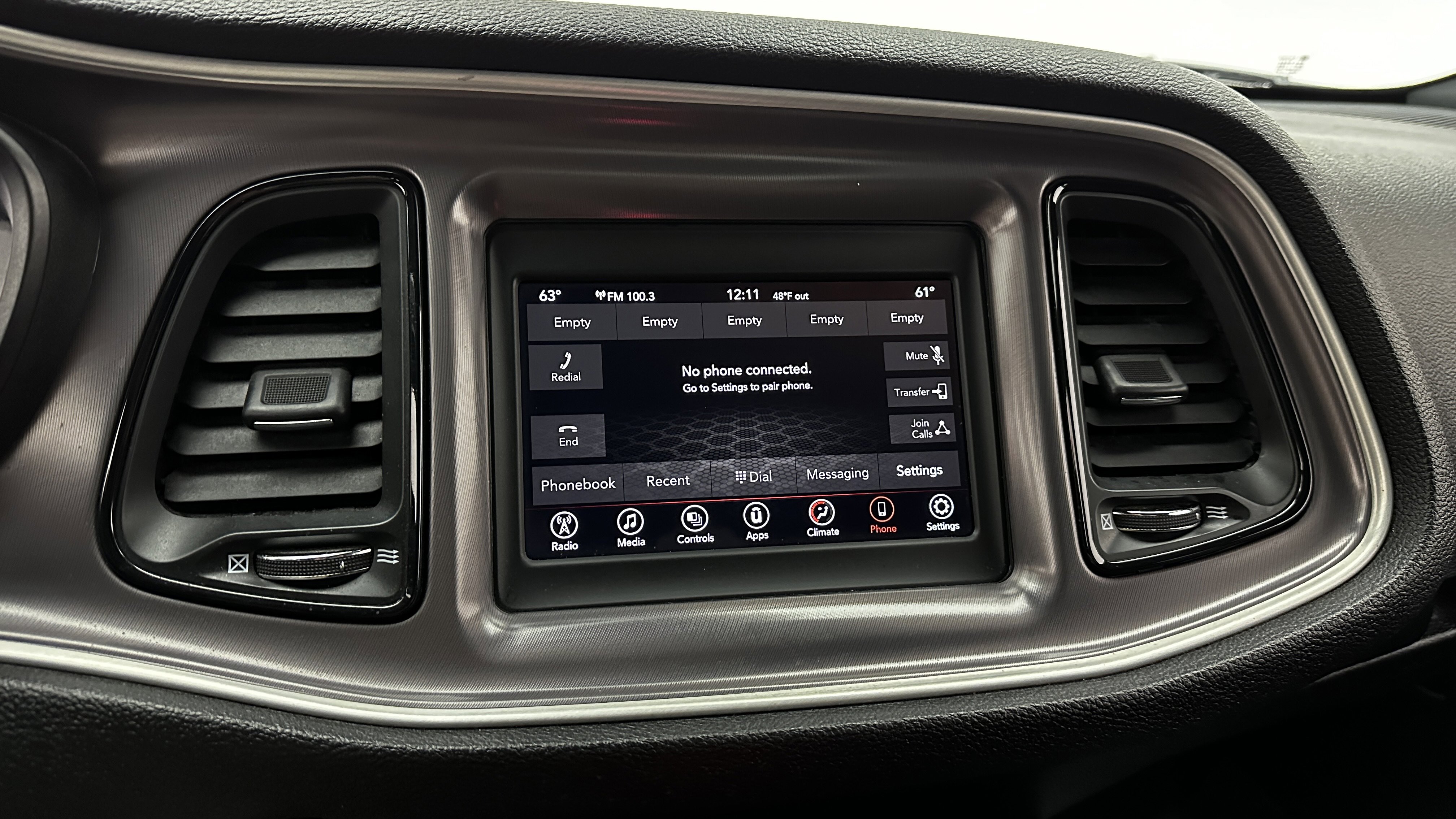 Used 2021 Dodge Challenger SXT w/ Driver Convenience Group image 17