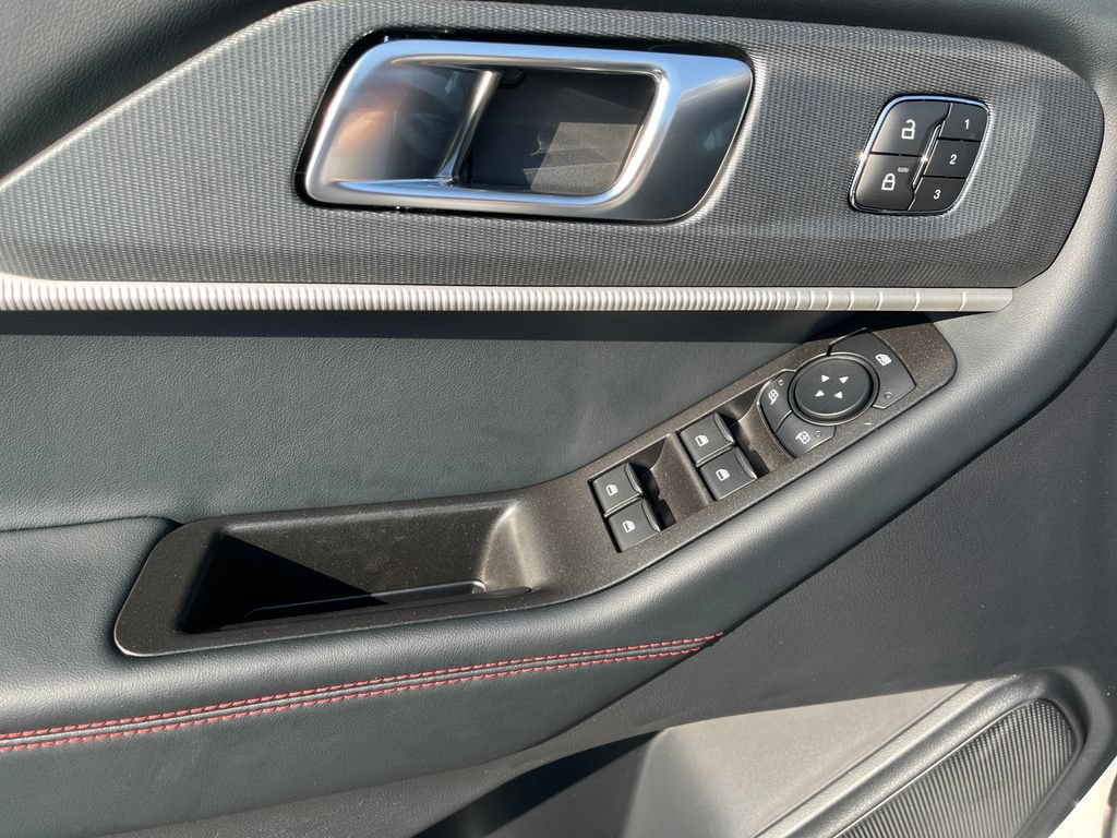New 2027 Ford Explorer ST-Line AWD/4WD image 10