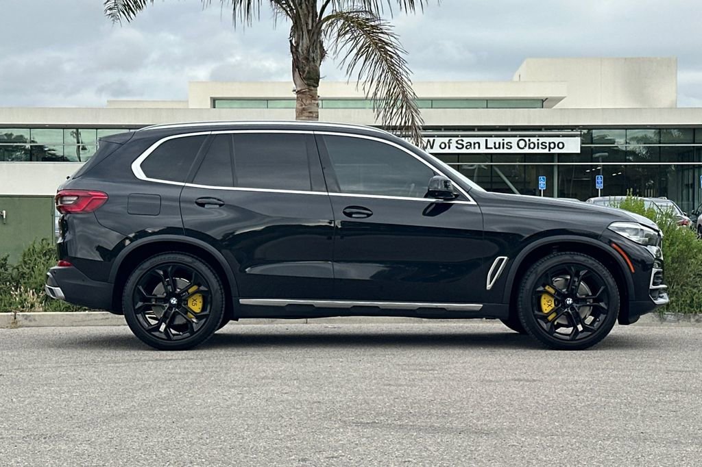 Used 2020 BMW X5 xDrive40i w/ Premium Package image 2