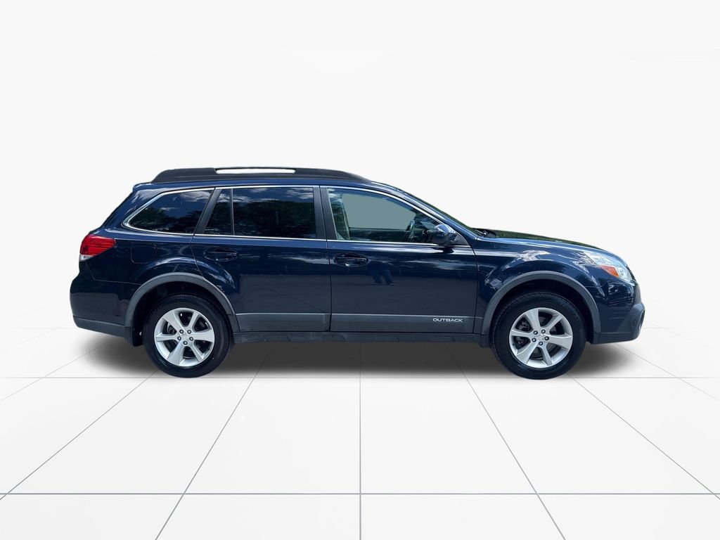 Used 2014 Subaru Outback 2.5i Limited AWD/4WD image 9