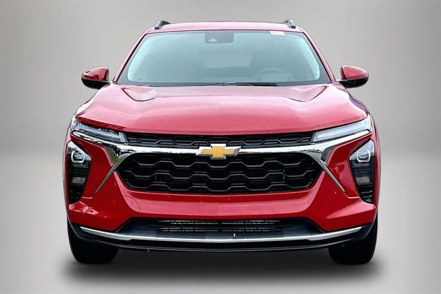 Used 2026 Chevrolet Trax LT w/ LT Convenience Package FWD image 3