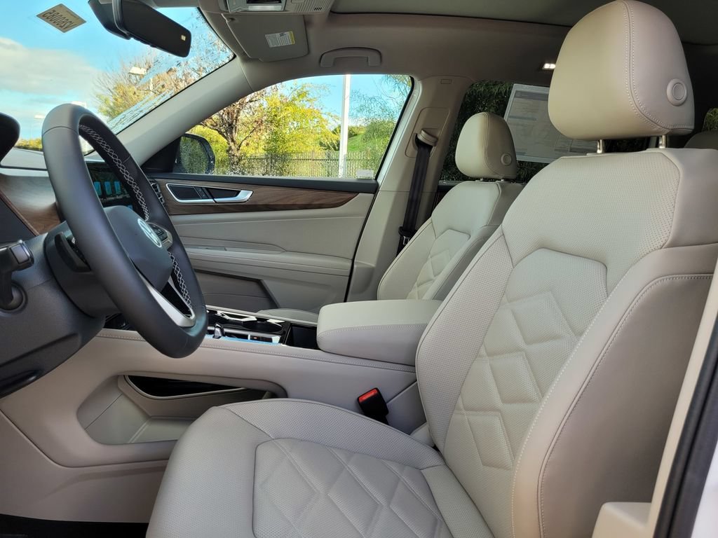 New 2026 Volkswagen Atlas SE FWD image 11