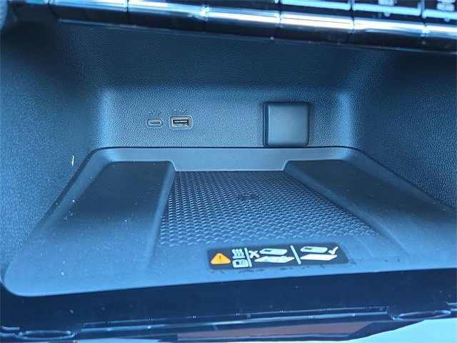 New 2026 Chevrolet Traverse LT w/ Sun and Wheel Package image 24