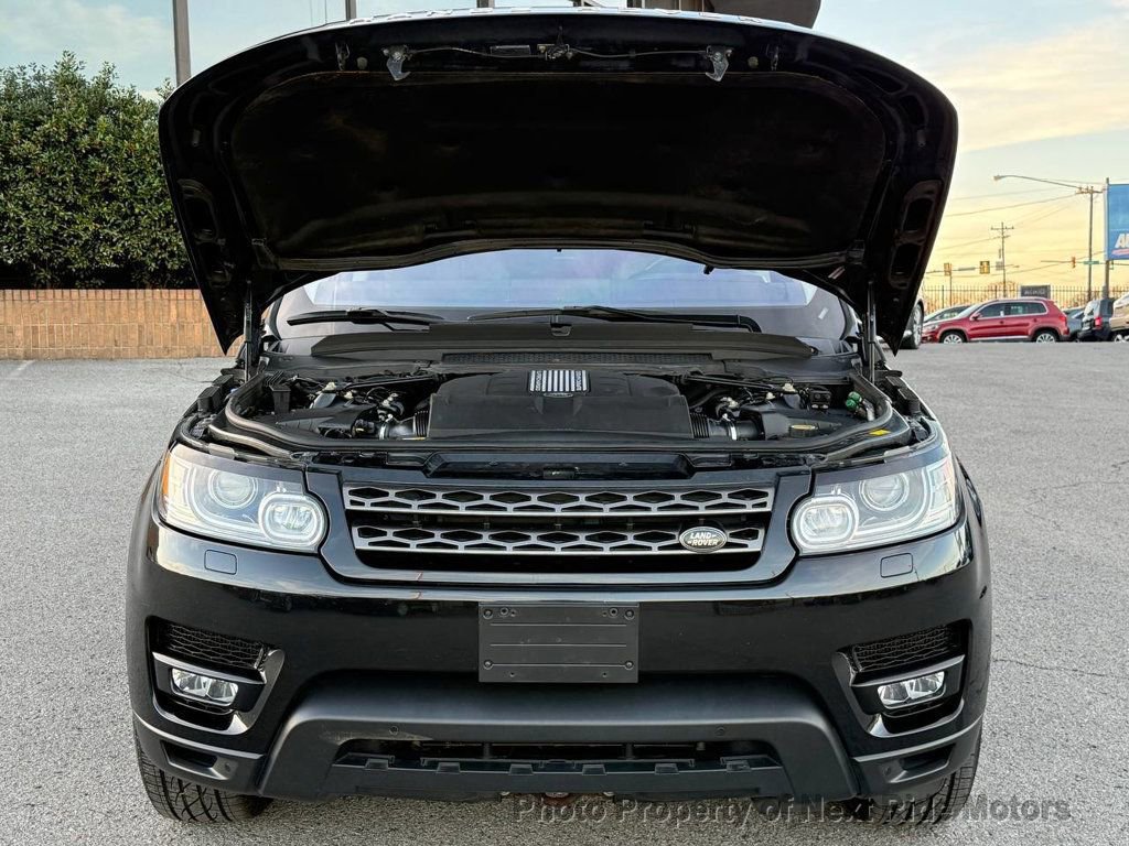 Used 2016 Land Rover Range Rover Sport SE image 25