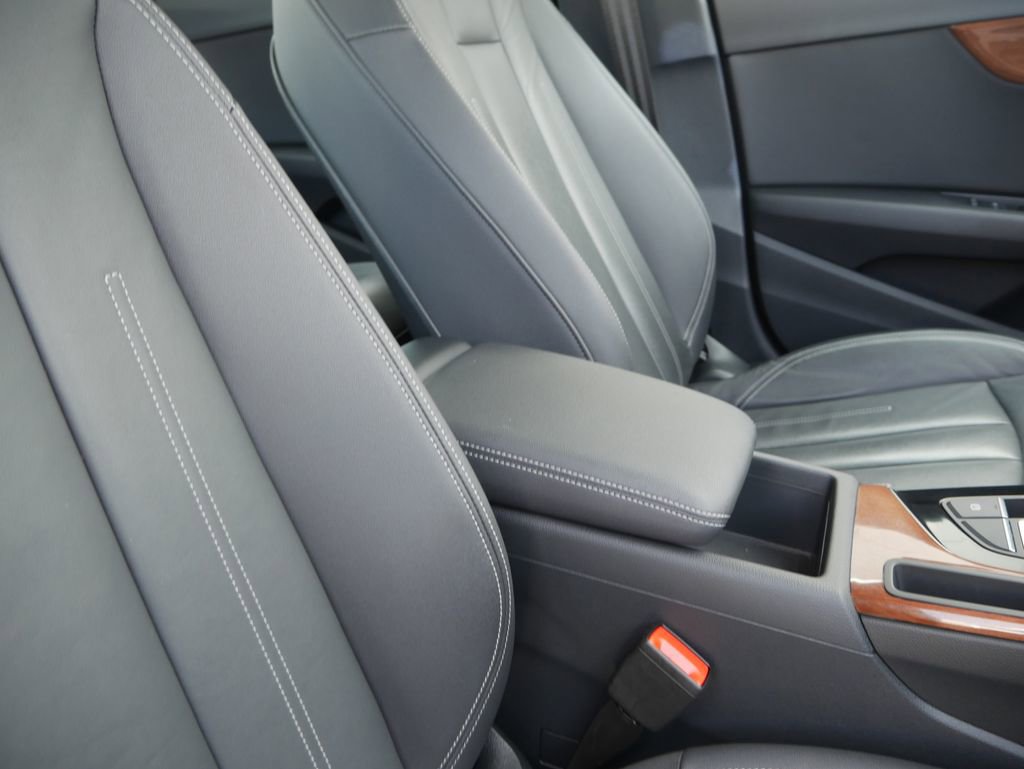 Used 2023 Audi A4 2.0T Premium w/ Convenience Package image 31