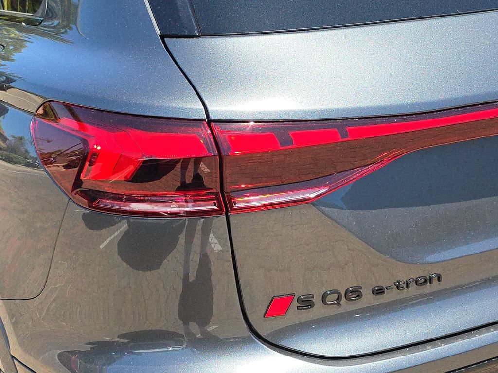 New 2027 Audi SQ6 e-tron Premium Plus AWD/4WD image 34