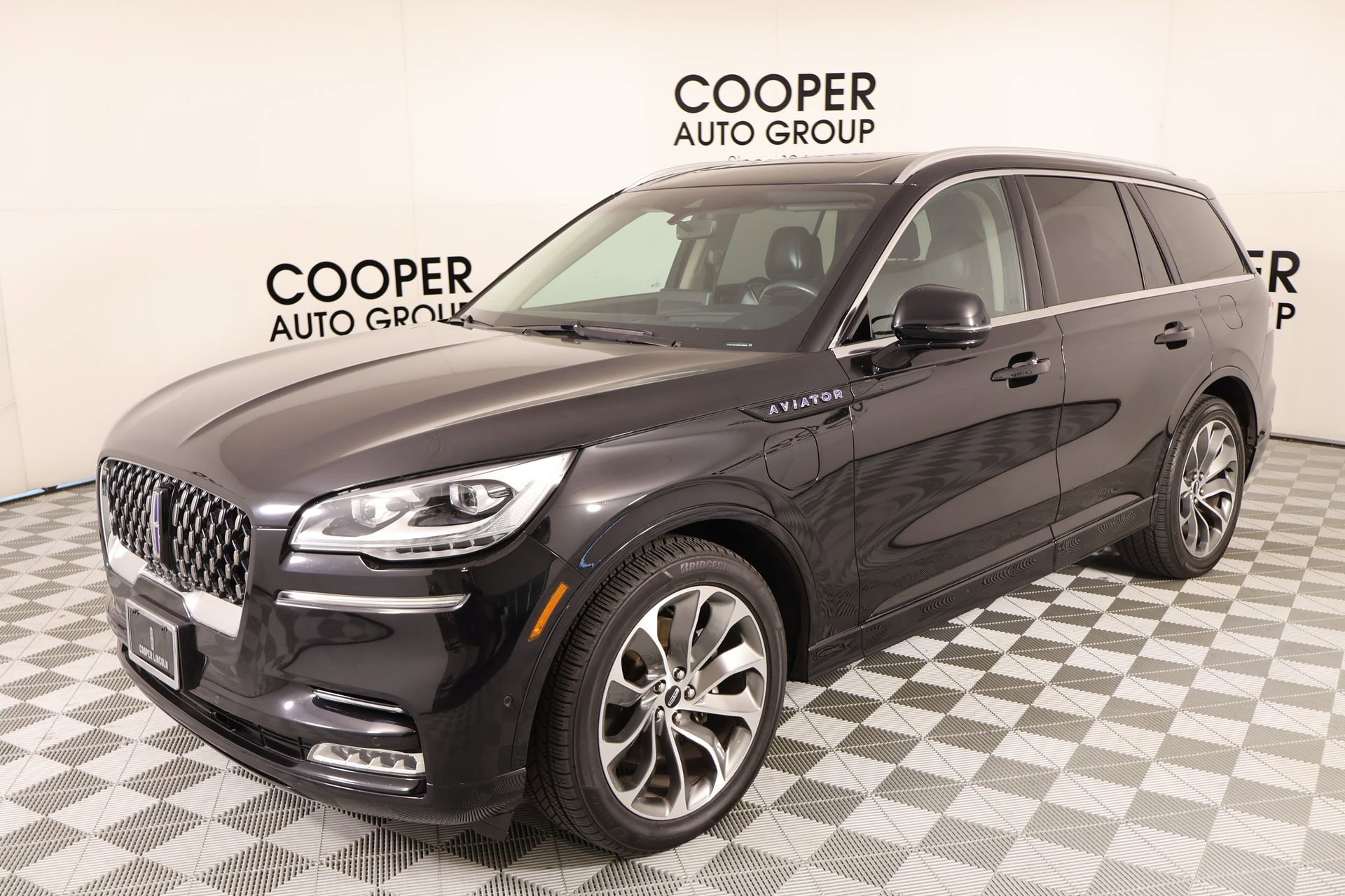 Used 2021 Lincoln Aviator Grand Touring w/ Equipment Group 302A image 11