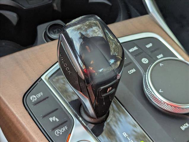 Used 2019 BMW 330i Sedan w/ Premium Package image 12