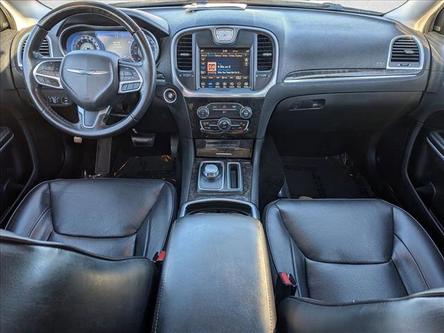 Used 2020 Chrysler 300 Limited image 19