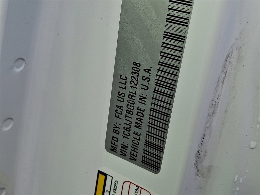 Used 2024 Jeep Gladiator Rubicon w/ Technology Group image 28