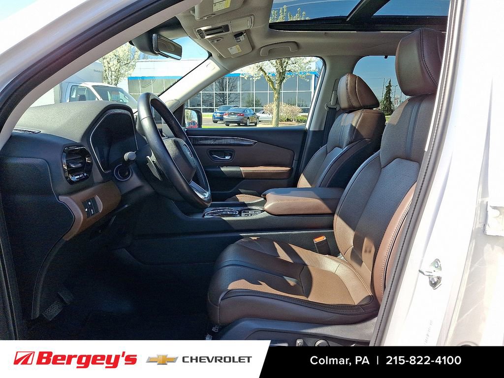 Used 2023 Honda Pilot Elite image 16