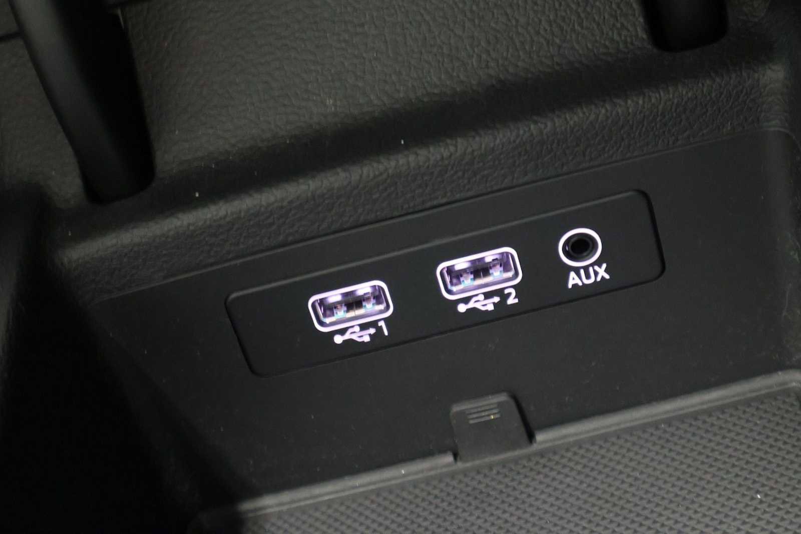 Used 2017 Audi A4 2.0T Premium w/ Convenience Package image 31