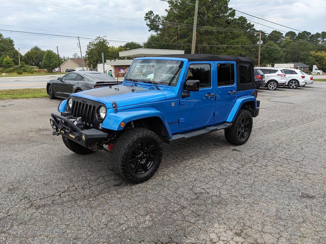 Used 2014 Jeep Wrangler Altitude image 3