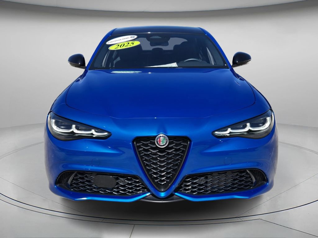 New 2025 Alfa Romeo Giulia w/ Driving Assist Package image 3
