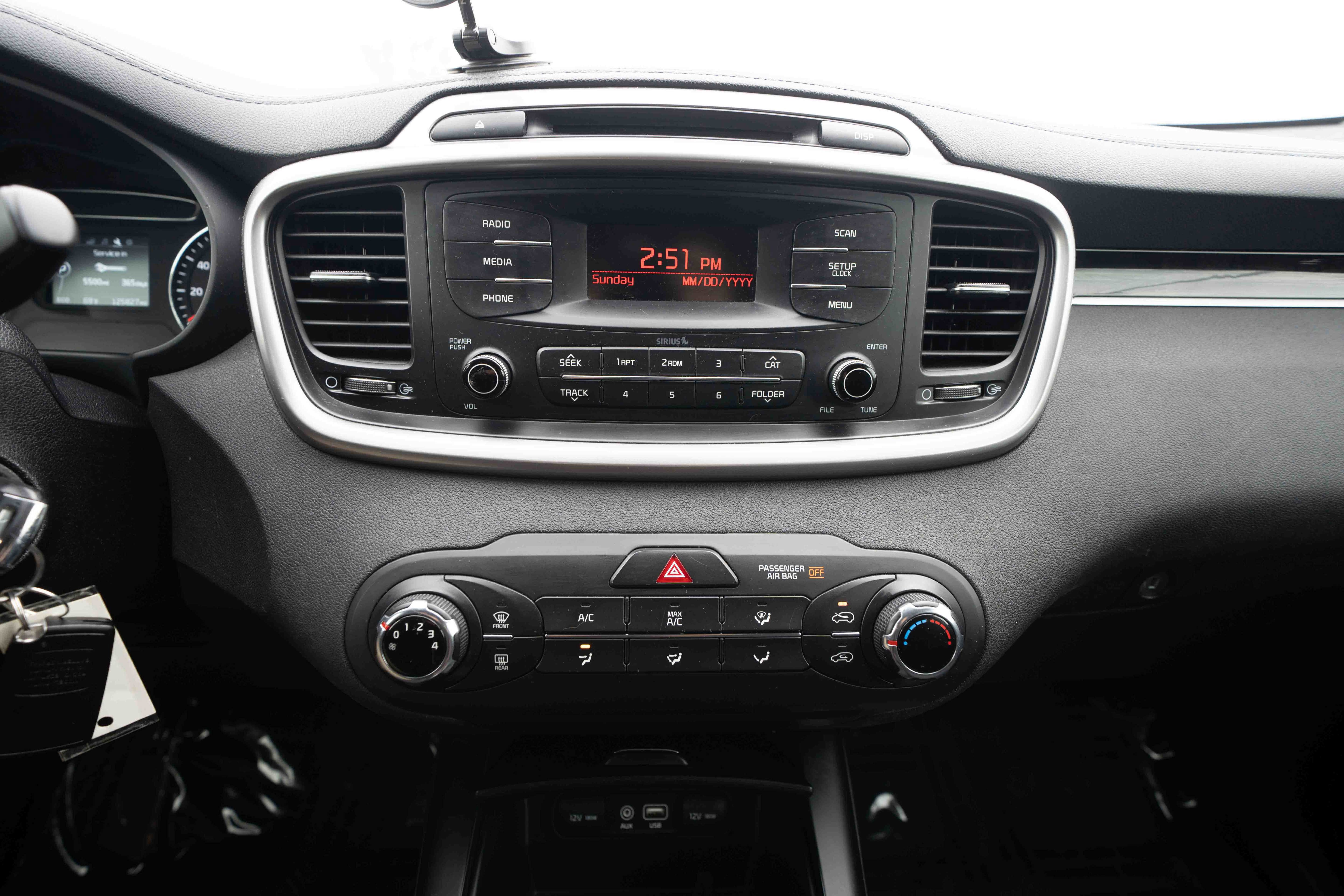 Used 2016 Kia Sorento L image 17