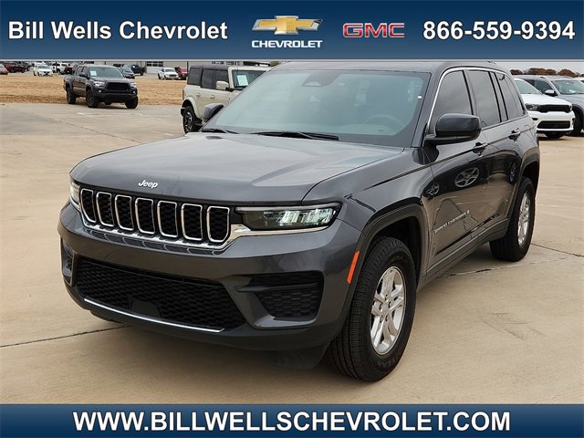 Used 2024 Jeep Grand Cherokee Laredo w/ Trailer Tow Package