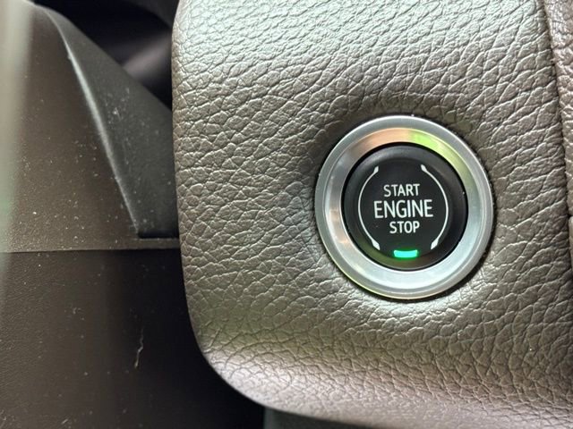 Used 2022 GMC Yukon Denali AWD/4WD image 20