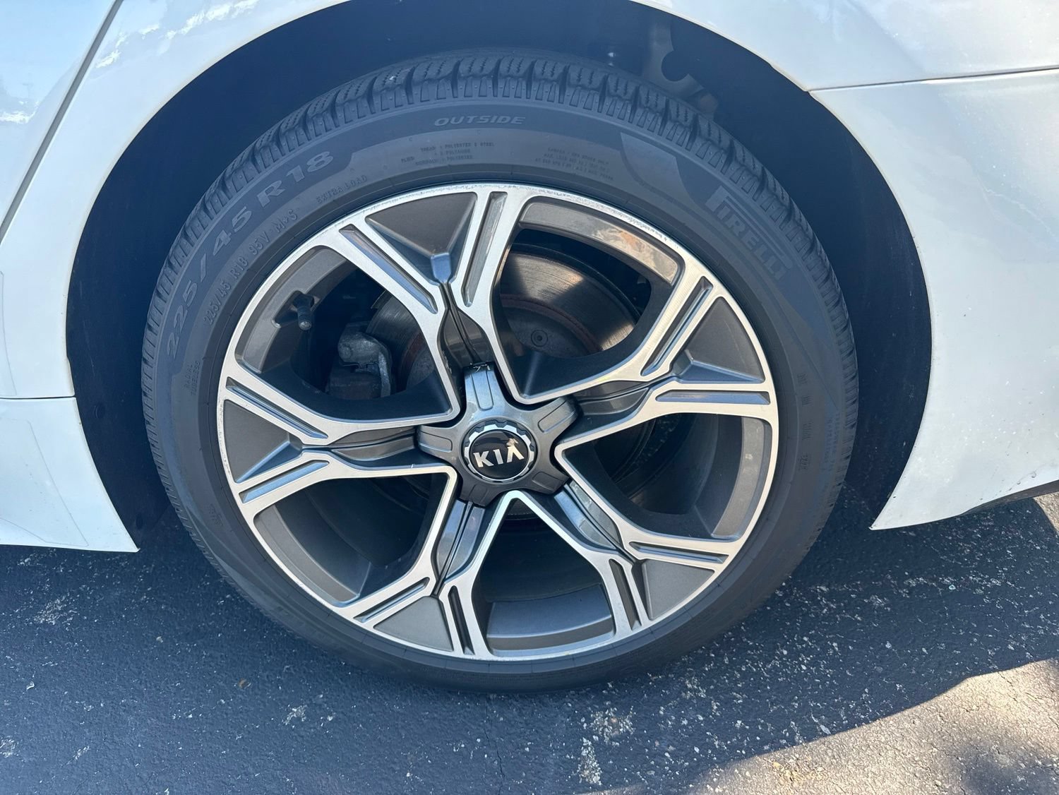 Used 2020 Kia Stinger GT-Line RWD image 9