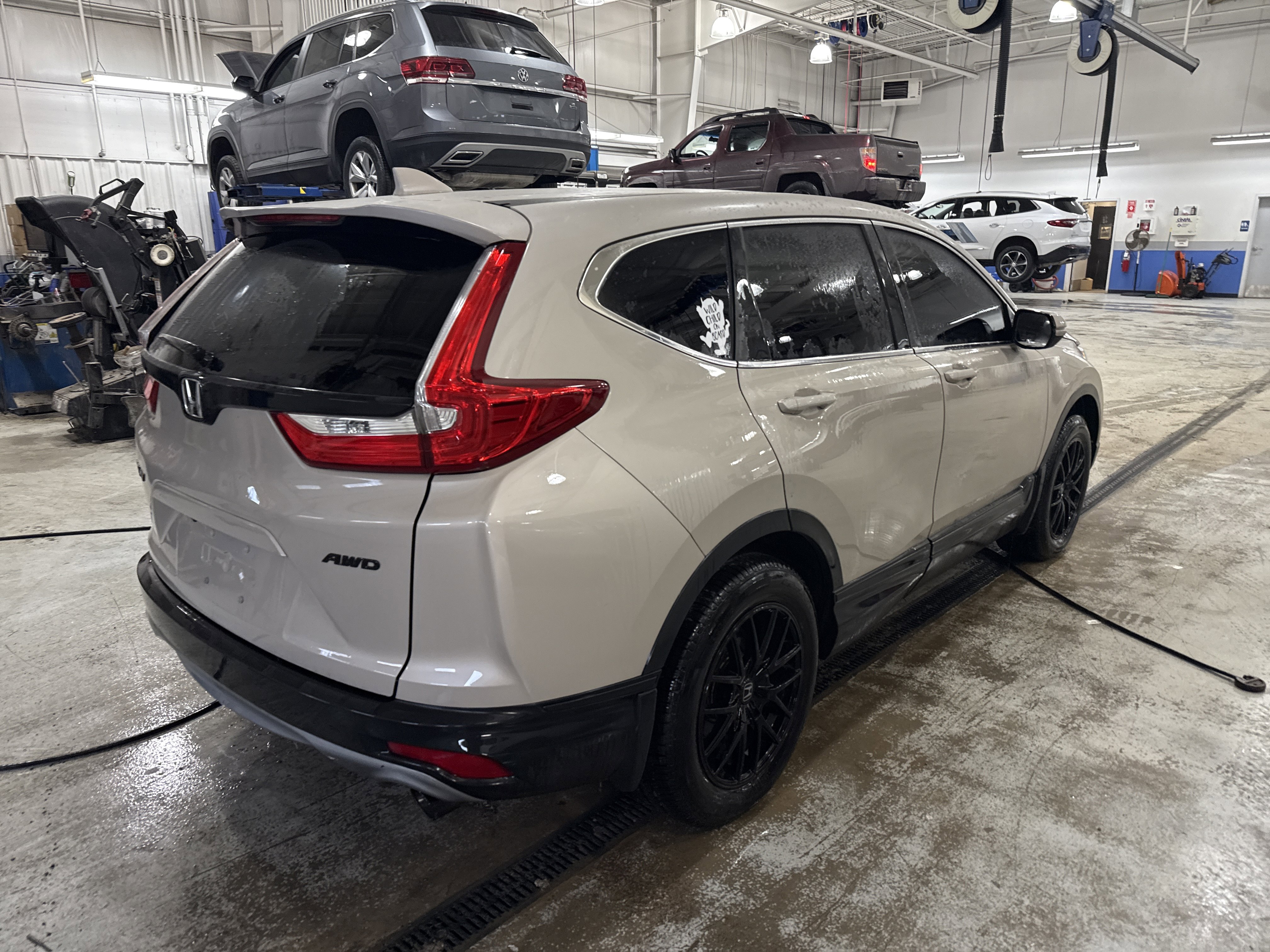 Used 2018 Honda CR-V EX image 3