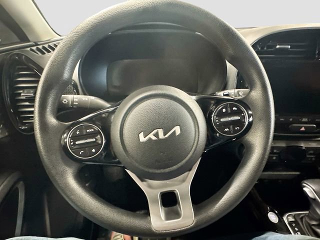 Used 2023 Kia Soul S FWD image 11