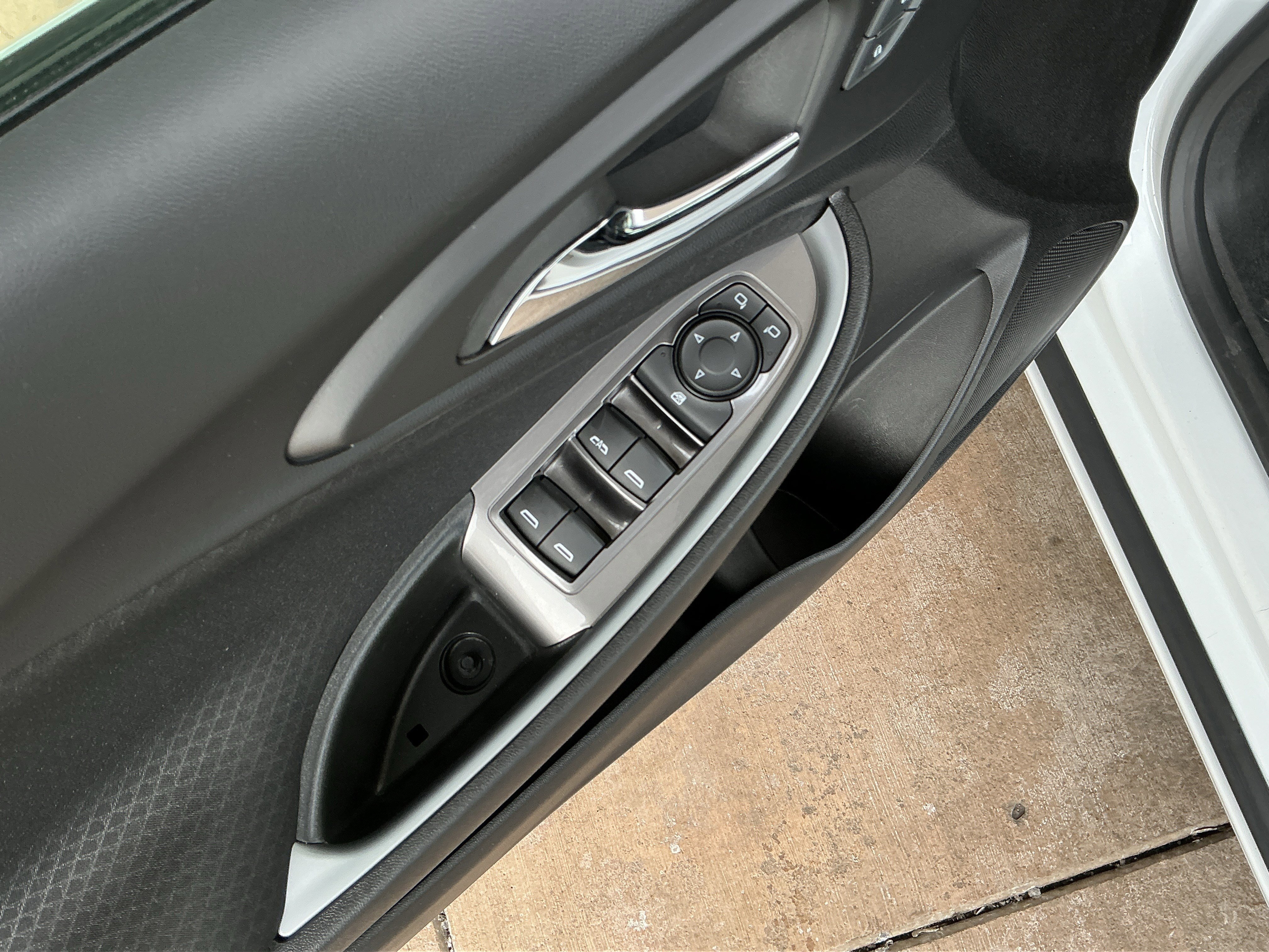 Used 2024 Chevrolet Malibu LT image 15