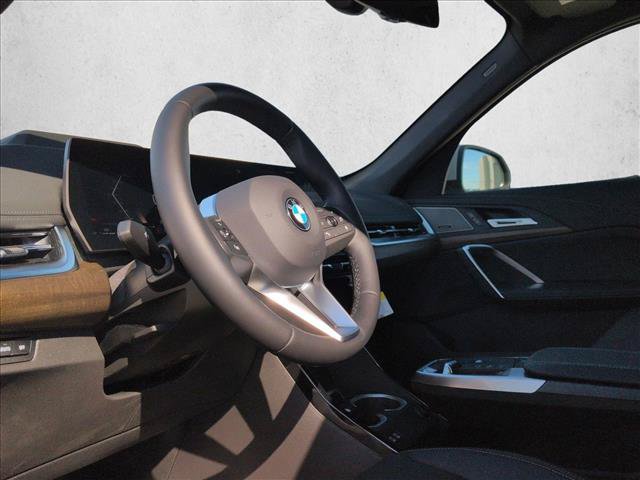 New 2026 BMW X1 xDrive28i AWD/4WD image 3