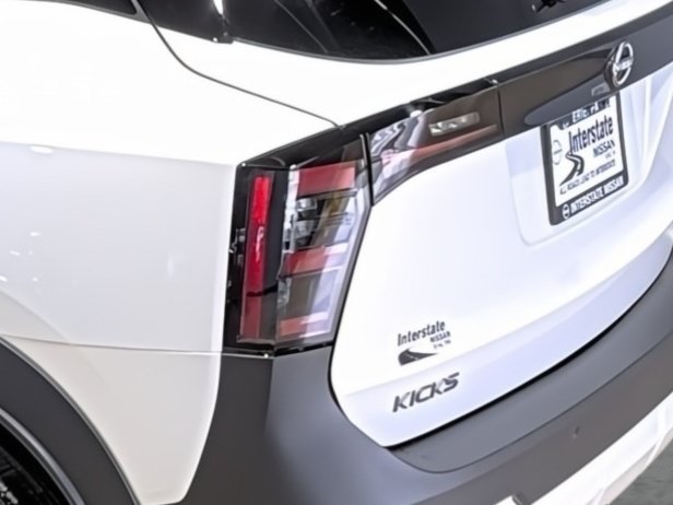 New 2026 Nissan Kicks SV w/ Cold Weather Package AWD/4WD image 10