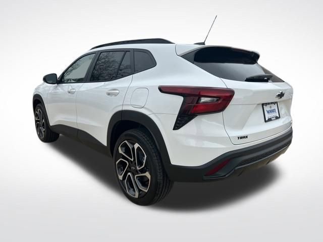 New 2026 Chevrolet Trax RS w/ Sunroof Package image 3