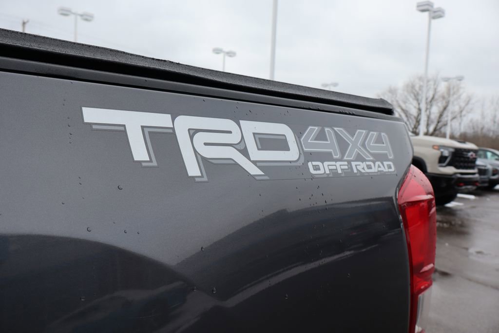 Used 2016 Toyota Tacoma TRD Off-Road image 27