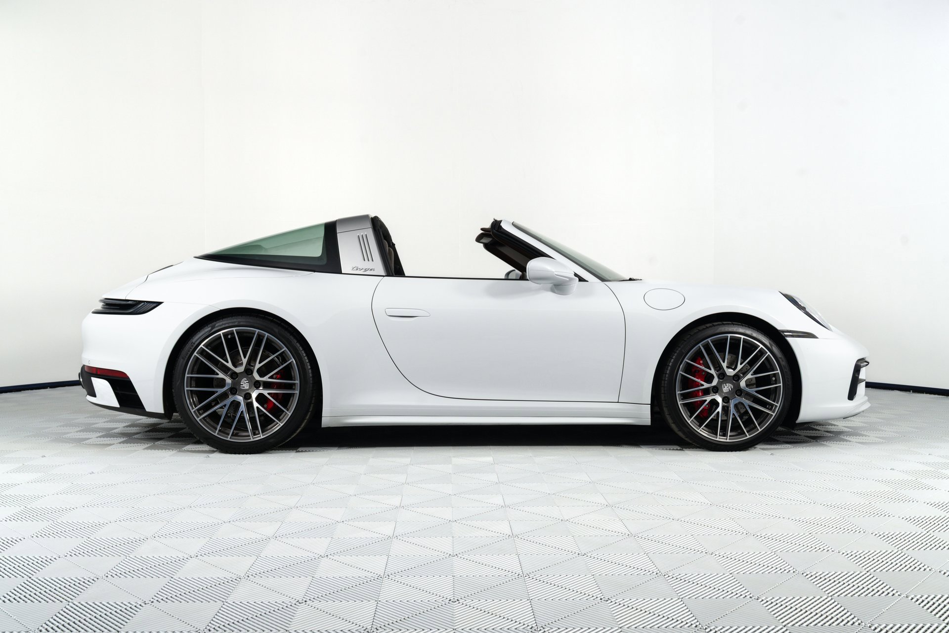 Used 2021 Porsche 911 Targa 4S image 8