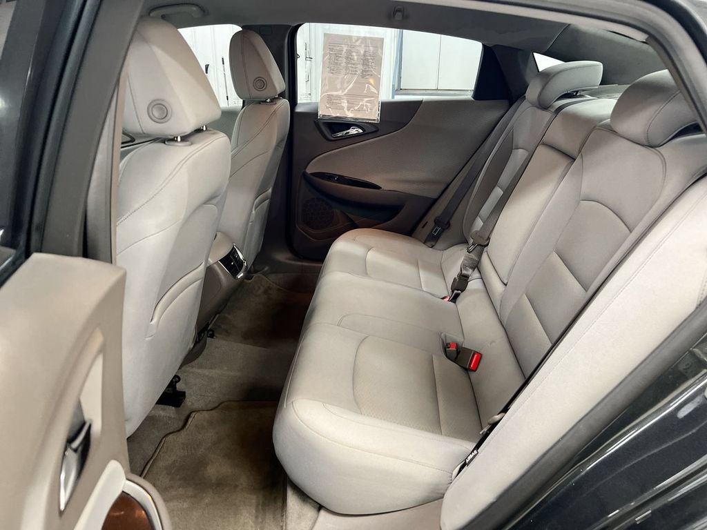 Used 2016 Chevrolet Malibu LT FWD image 22