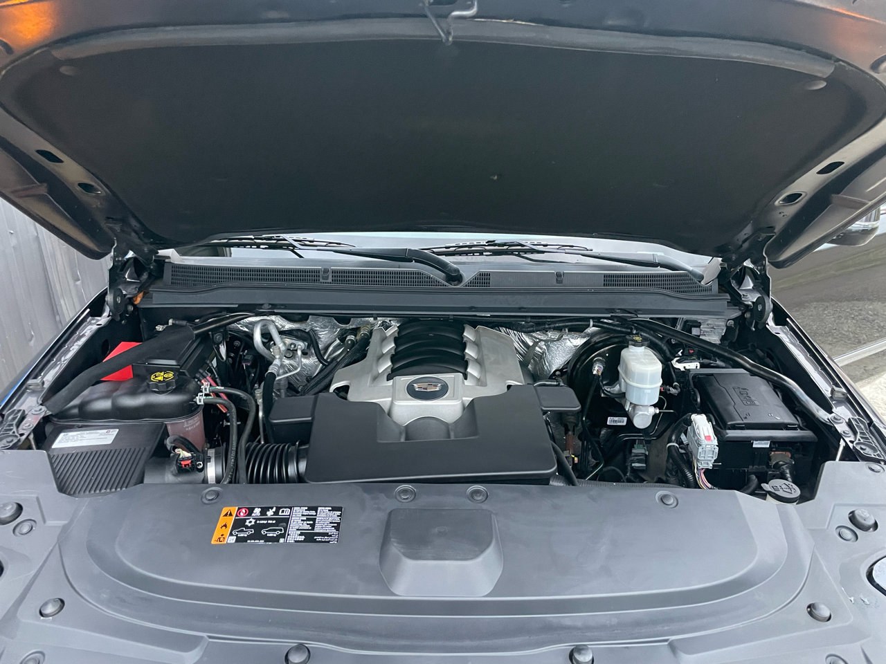 Used 2017 Cadillac Escalade Premium Luxury image 20