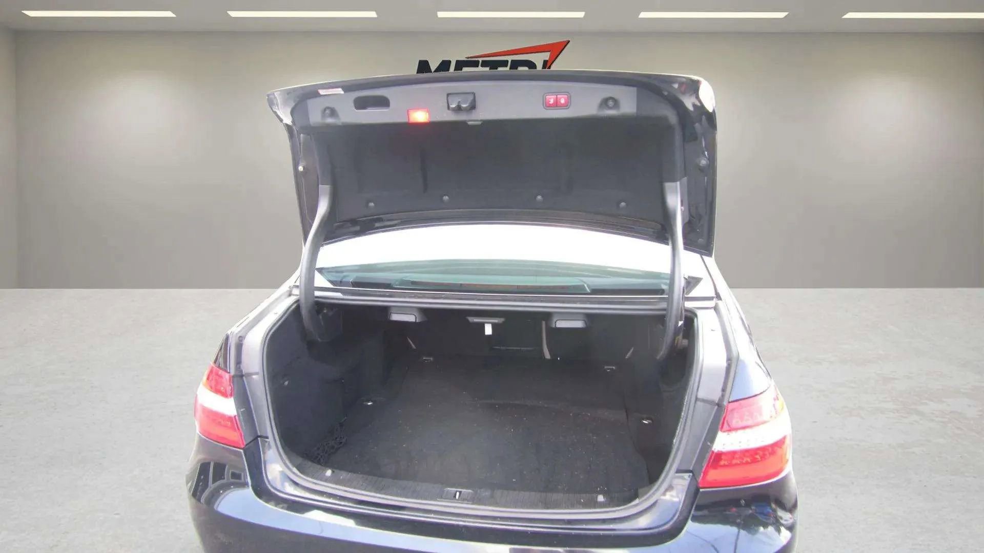 Used 2012 Mercedes-Benz E 350 BlueTEC Sedan image 29