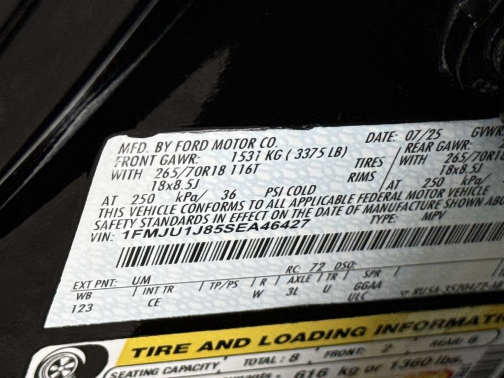 Used 2025 Ford Expedition Active AWD/4WD image 29