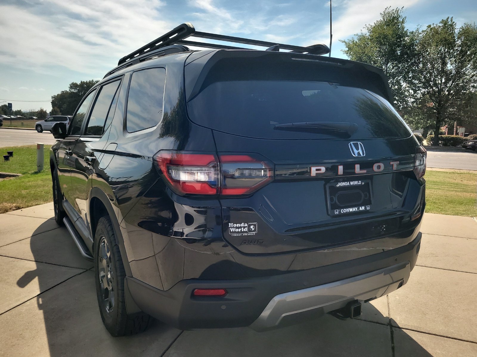 New 2026 Honda Pilot TrailSport image 5